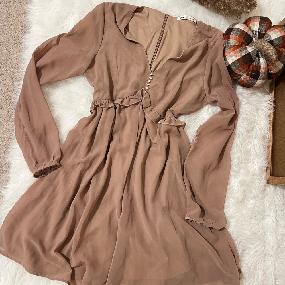 Chic Beige Long Sleeve Dress